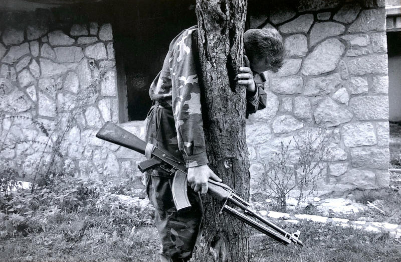 Broken lights of Yugoslavia, photographies Emmanuel Ortiz, Galerie Ether