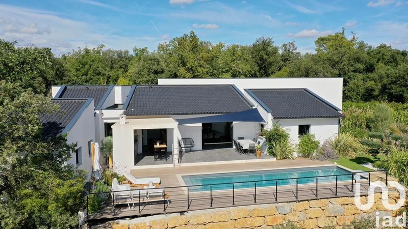 Maison de maîtres - 175 m² - 7 pièces