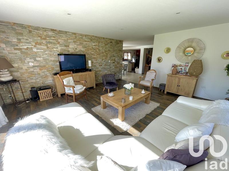 Maison de maîtres - 192 m² - 9 pièces