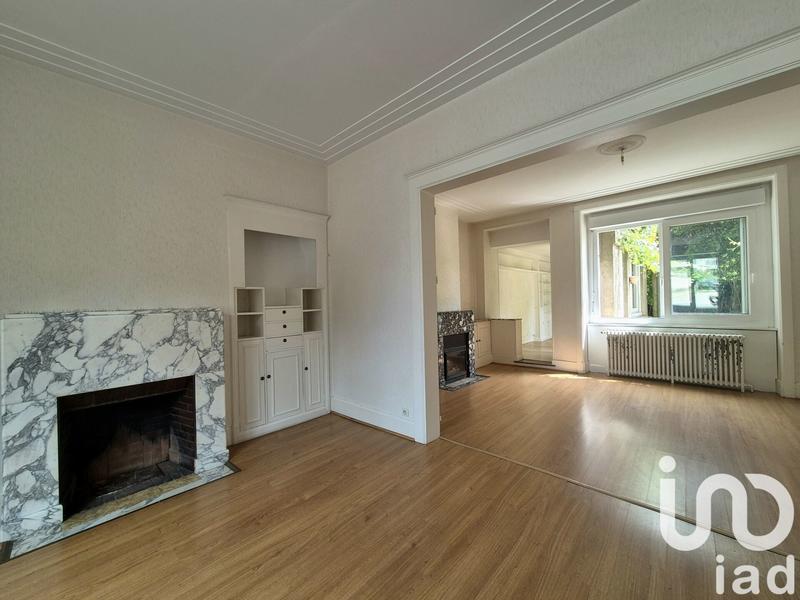 Maison - 250 m² - 8 pièces