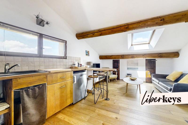 Maison - 121 m² - 6 pièces