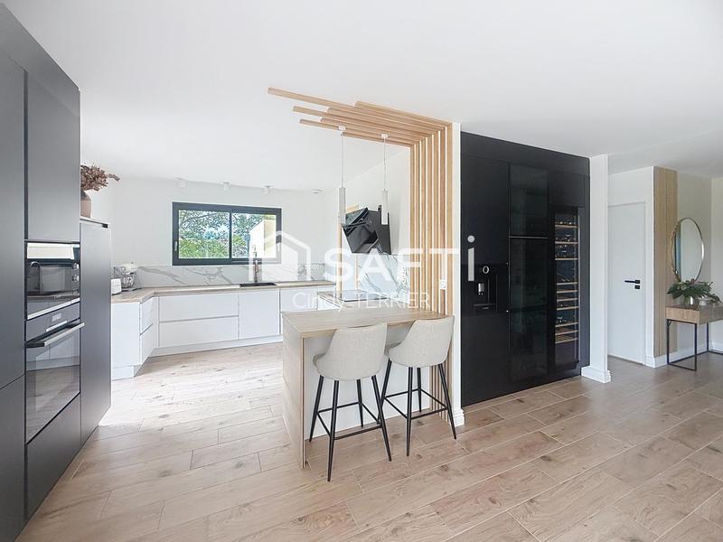 Maison - 148 m² - 6 pièces