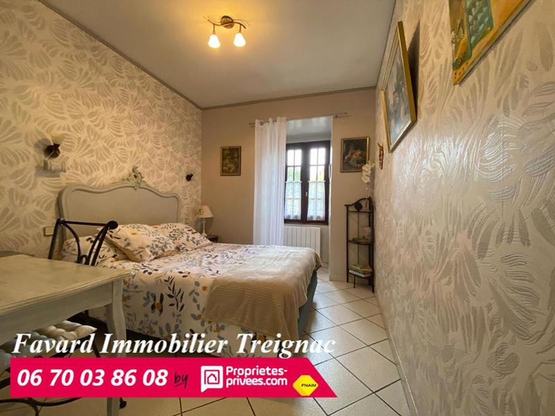 Maison - 1 m² - 7 pièces