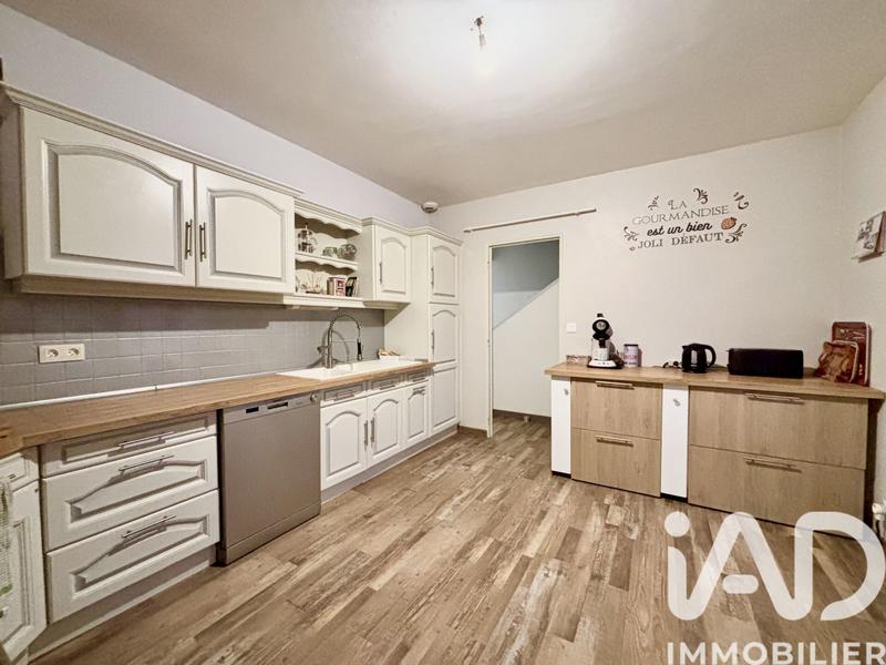 Maison - 200 m² - 7 pièces