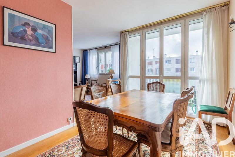 Appartement - 87 m² - 5 pièces