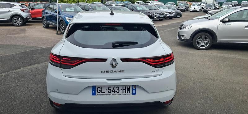 Renault Mégane IV Berline Blue dCi 115 Evolution