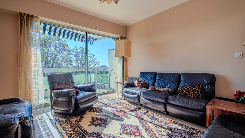 Appartement - 81 m² - 3 pièces