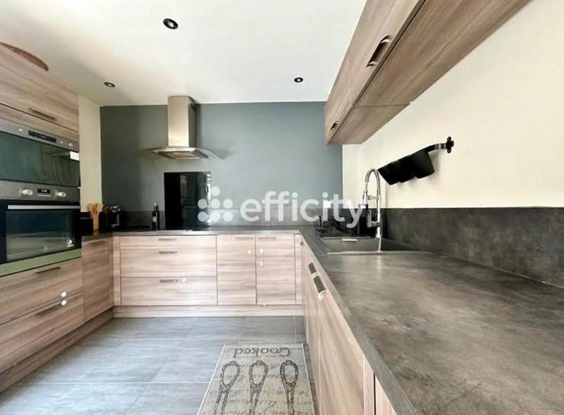 Maison - 115 m² - 5 pièces