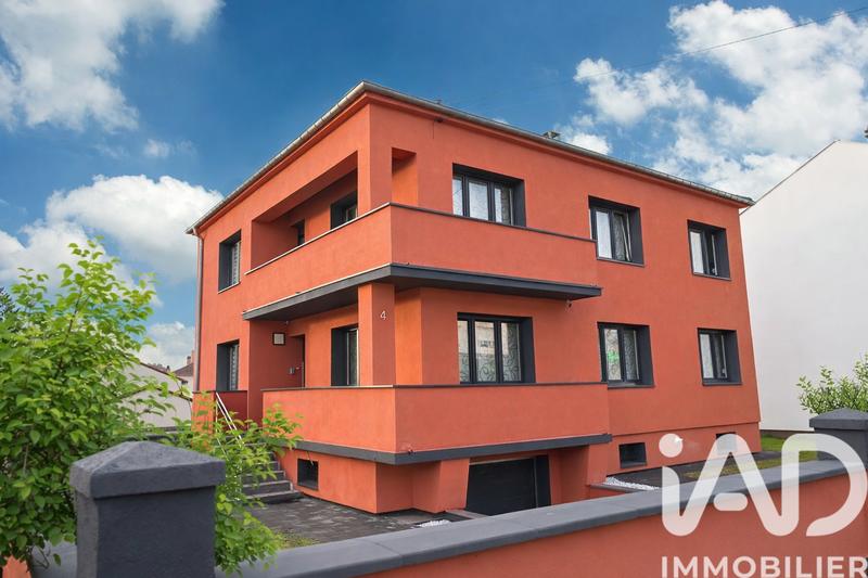 Maison - 260 m² - 10 pièces