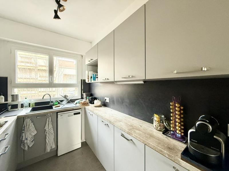 Appartement ancien - 61 m² - 3 pièces