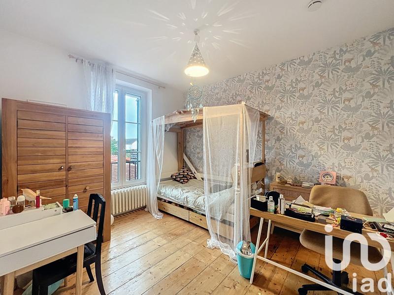 Maison - 180 m² - 7 pièces