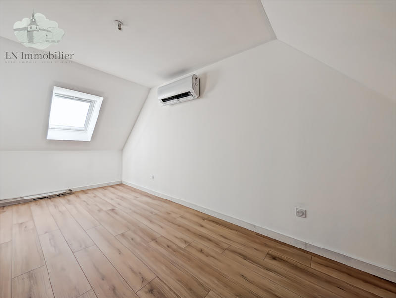 Maison - 97 m² - 5 pièces