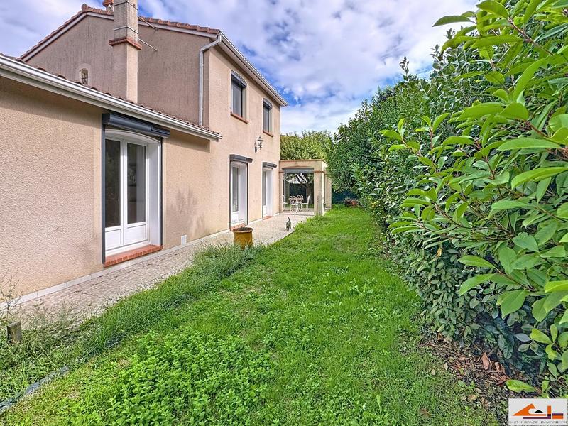 Maison - 184 m² - 7 pièces