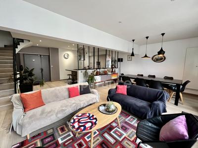 Appartement - 152 m² - 7 pièces