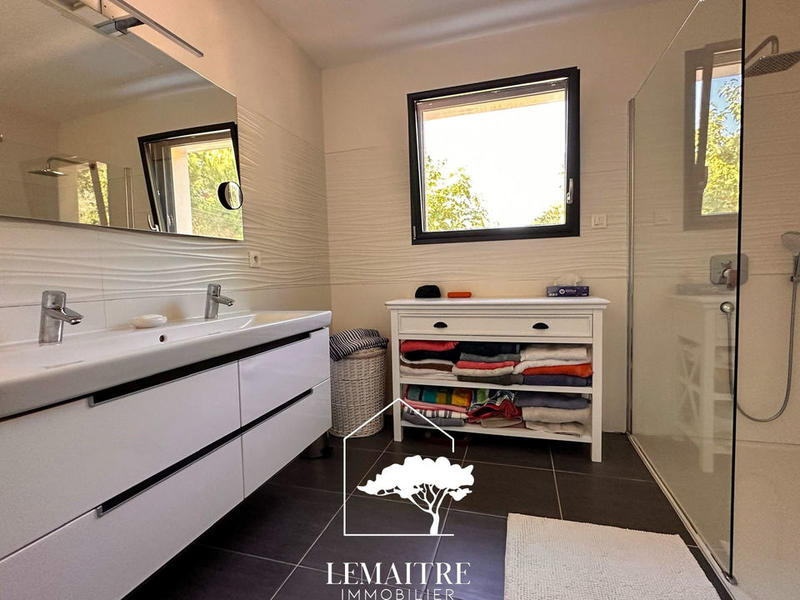 Maison - 163 m² - 5 pièces