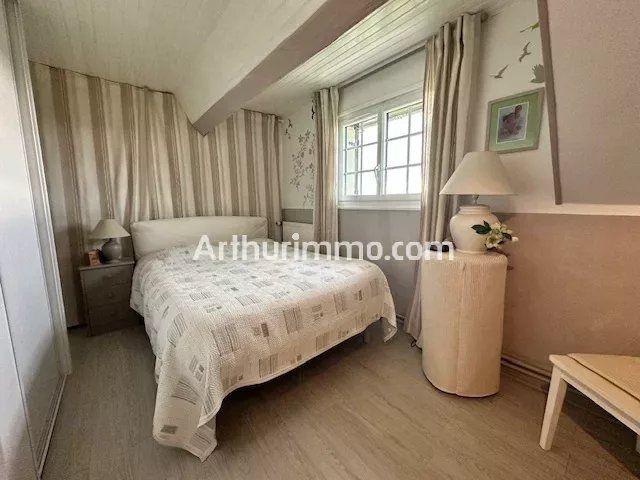 Maison - 193 m² - 5 pièces