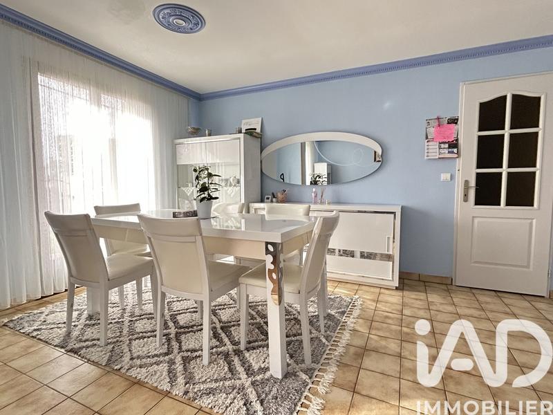 Maison - 162 m² - 9 pièces