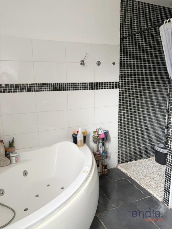 Maison - 155 m² - 5 pièces