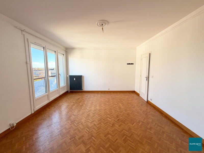 Appartement - 127 m² - 6 pièces