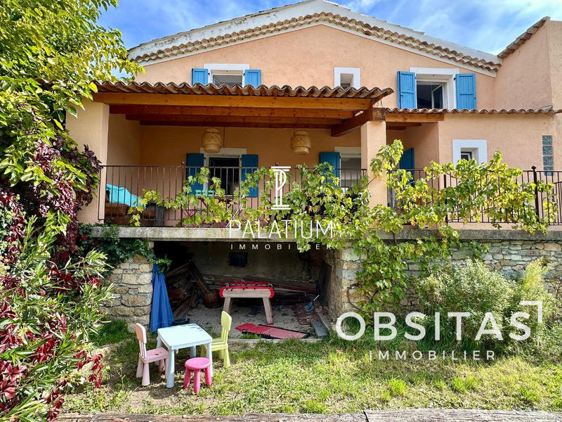 Maison - 195 m² - 6 pièces