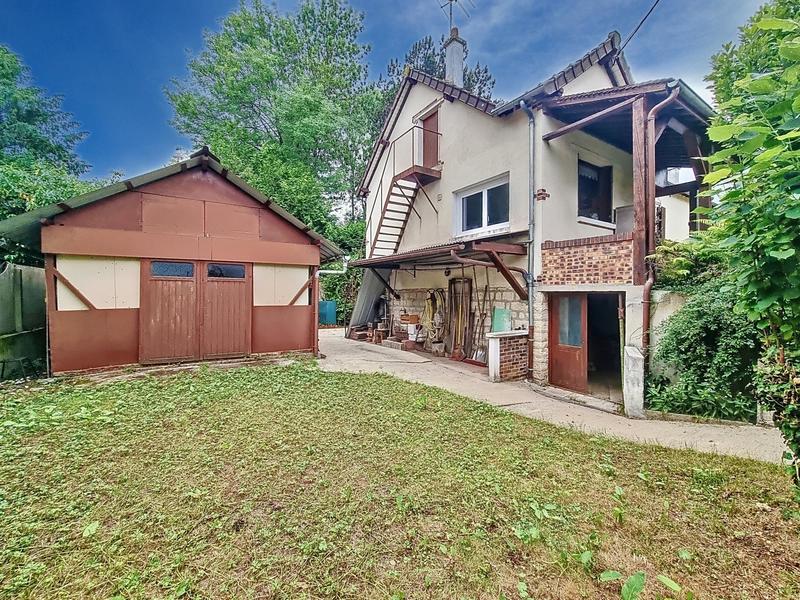 Maison - 100 m² - 5 pièces