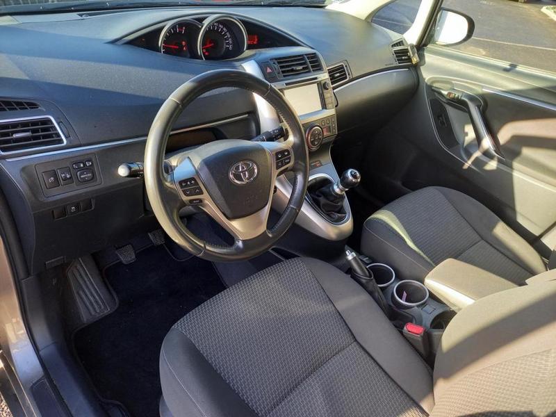 Toyota Verso 112 Ch d-4d SkyView - Garantie 6 Mois