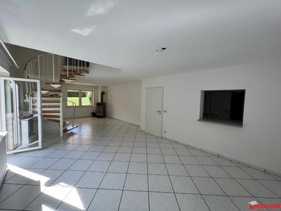 Appartement - 110 m² - 3 pièces