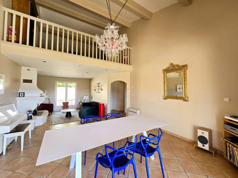Maison - 171 m² - 6 pièces