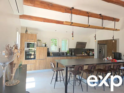 Maison traditionnelle - 135 m² - 4 pièces