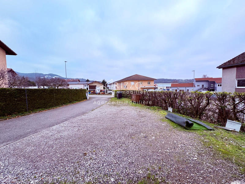 Entrepôt - 356 m² - 6 pièces