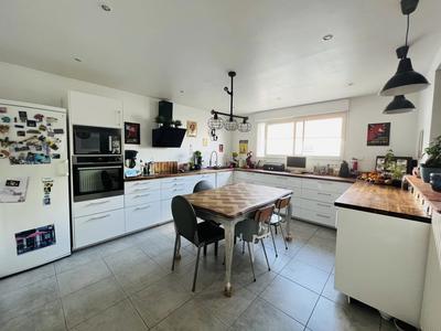 Maison - 149 m² - 7 pièces