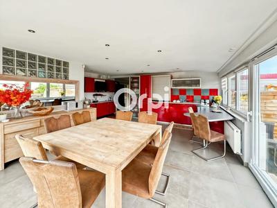 Maison - 174 m² - 5 pièces