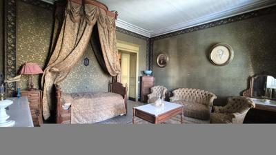 Maison - 464 m² - 12 pièces