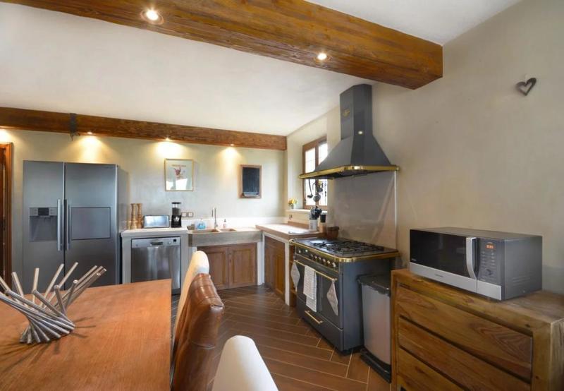 Propriété - 300 m² - 10 pièces