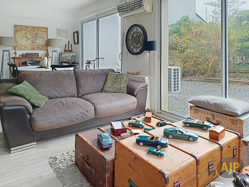 Maison - 175 m² - 7 pièces