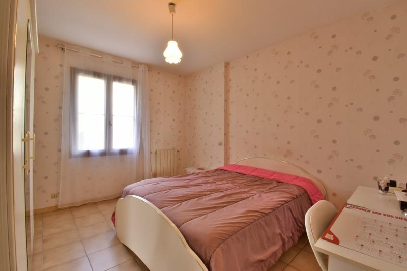 Villa - 143 m² - 6 pièces