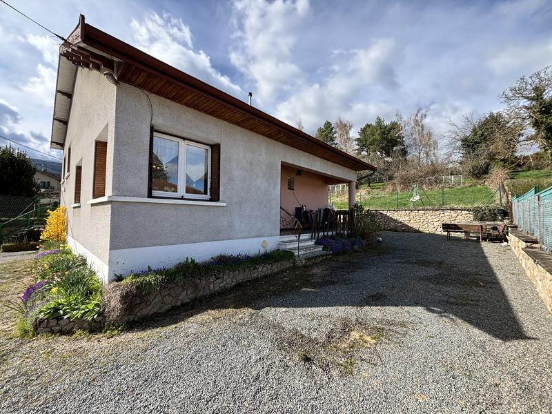 Maison - 96 m² - 6 pièces