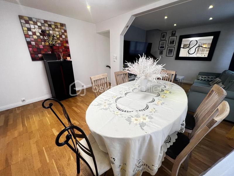 Maison - 155 m² - 7 pièces