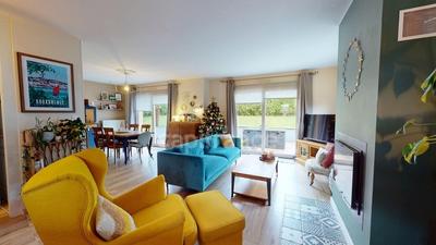 Maison - 95 m² - 5 pièces