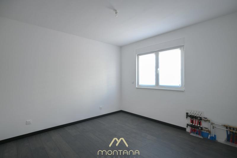 Maison - 181 m² - 5 pièces