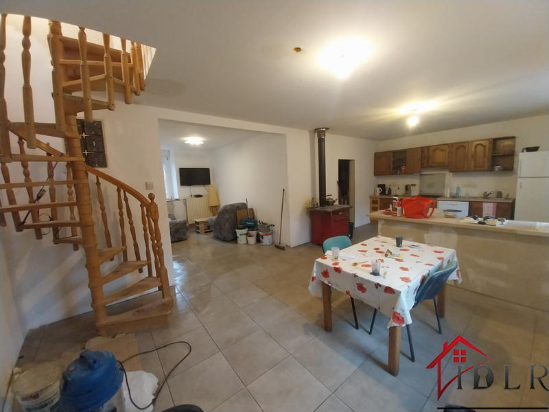 Propriété - 100 m² - 5 pièces