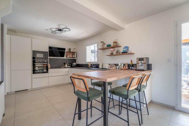 Maison - 111 m² - 4 pièces