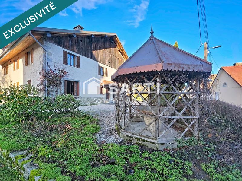 Maison - 270 m² - 10 pièces