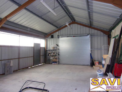 Local commercial - 200 m² - 5 pièces