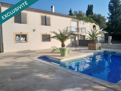 Maison - 210 m² - 11 pièces