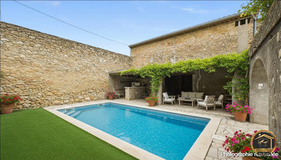 Maison ancienne - 250 m² - 7 pièces