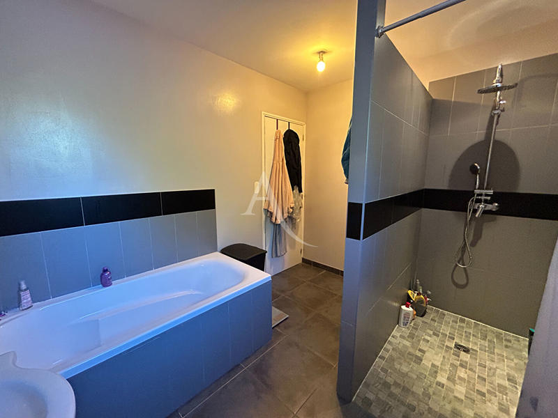 Maison - 109 m² - 4 pièces