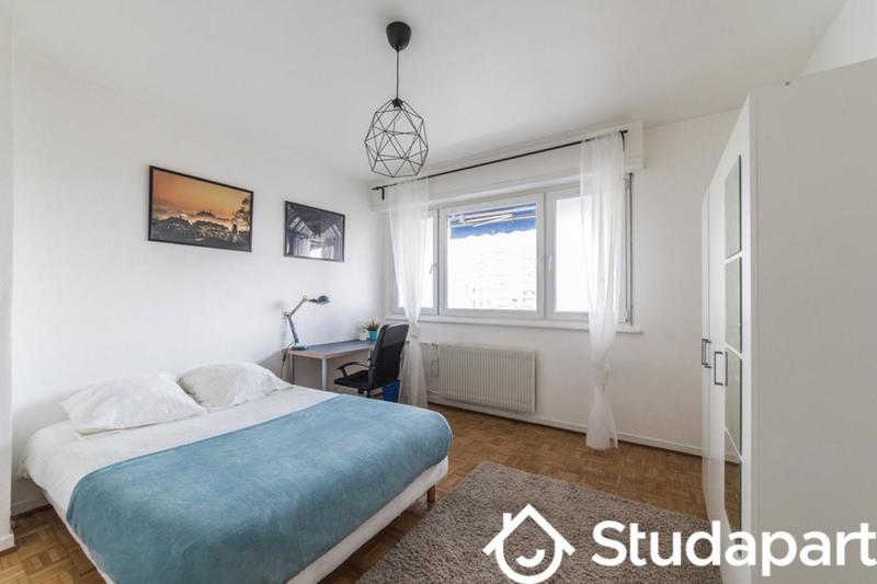 Chambre - 13 m² - 1 pièce