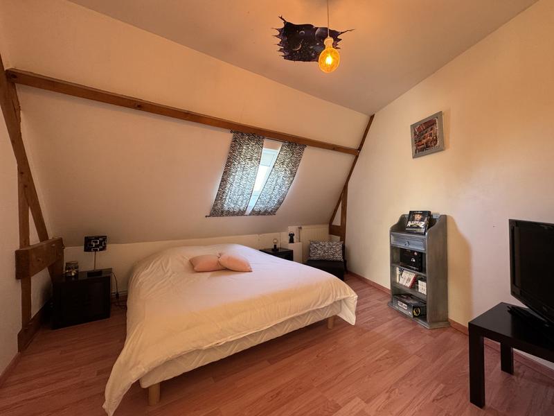 Maison - 200 m² - 7 pièces