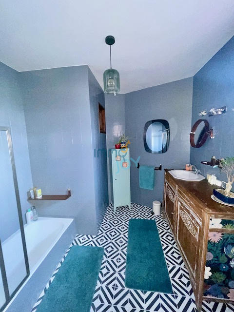 Maison - 192 m² - 6 pièces